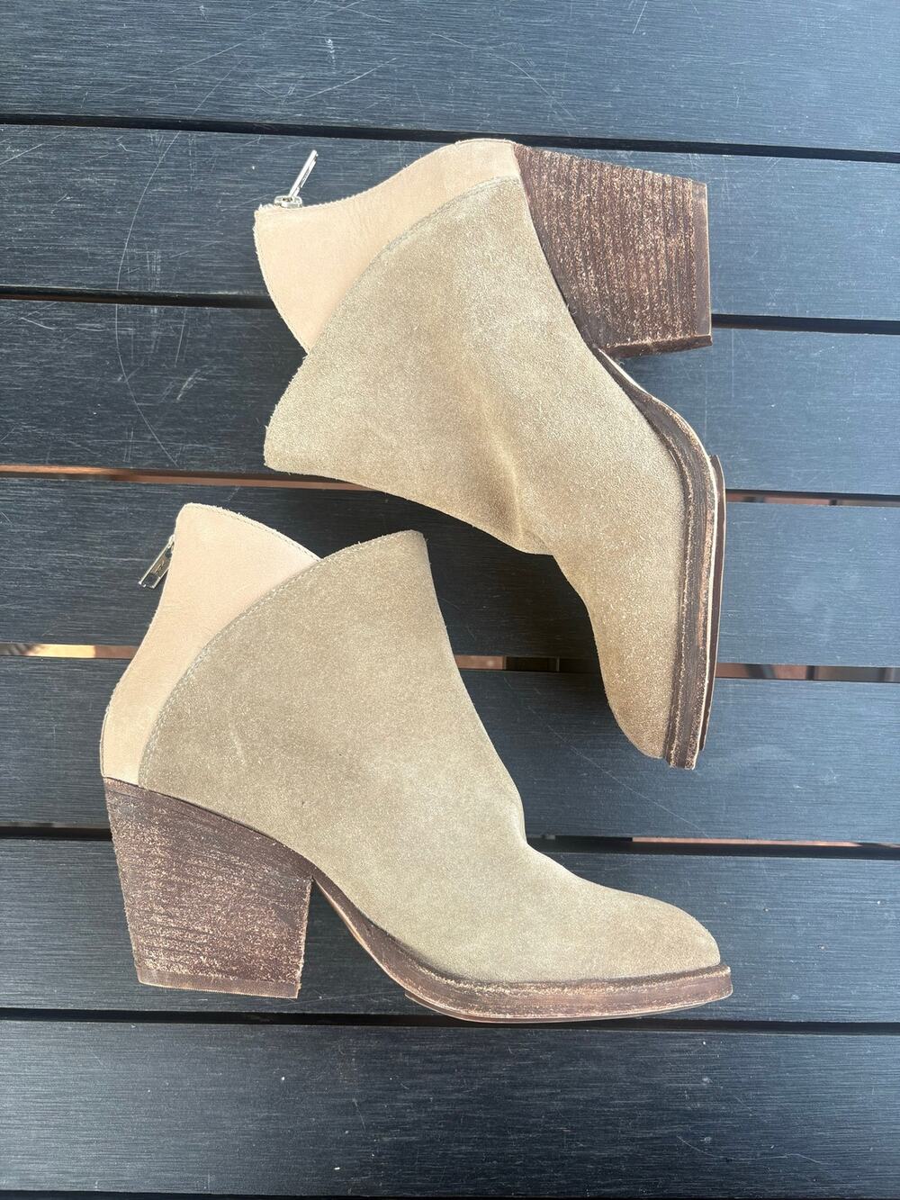 Chocolat Blu Calf Suede Leather Ankle Boots Size 7 Taupe Western Booties